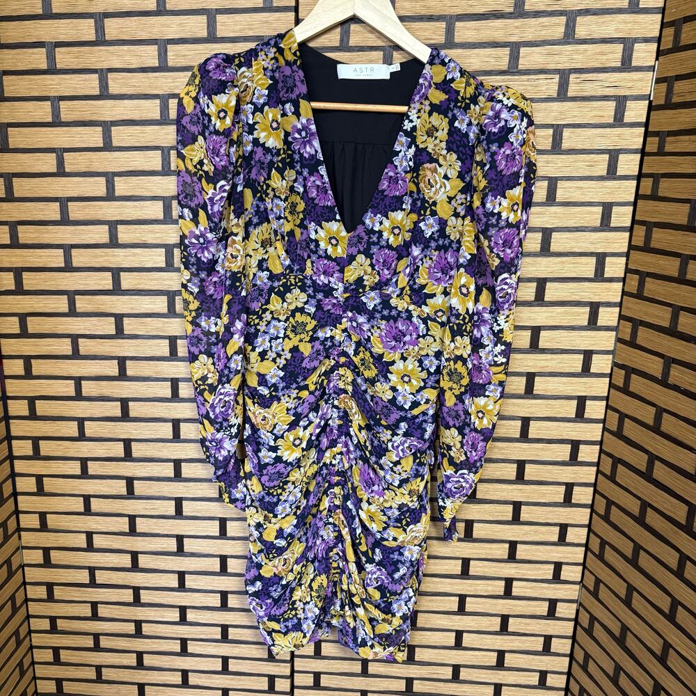 ASTR The Label Purple Floral Dress Size small